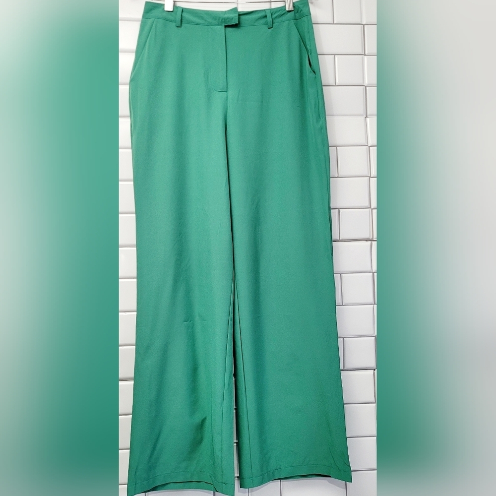 CHIC ME Women’s Kelly Green High Waist Dress Pant Lightweight Semi Flared HemSi